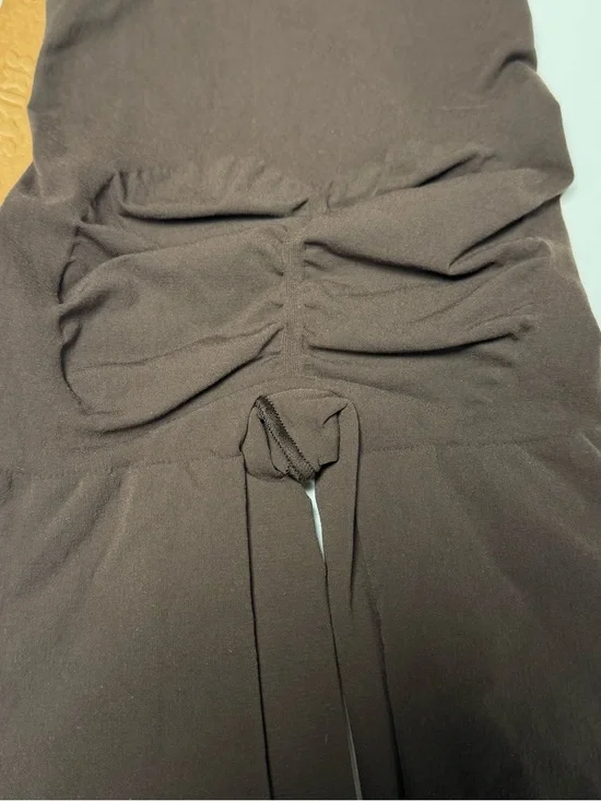 Skims Everyday Sculpt Short NWT XXS Espresso - Picture 4 of 7